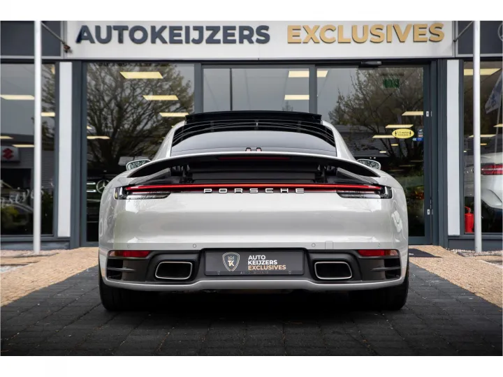 Porsche 911 992 3.0 Carrera  Image 5