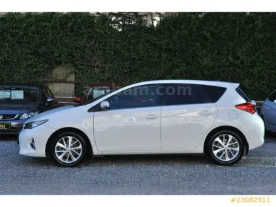 Toyota Auris 1.6 Advance Skypack